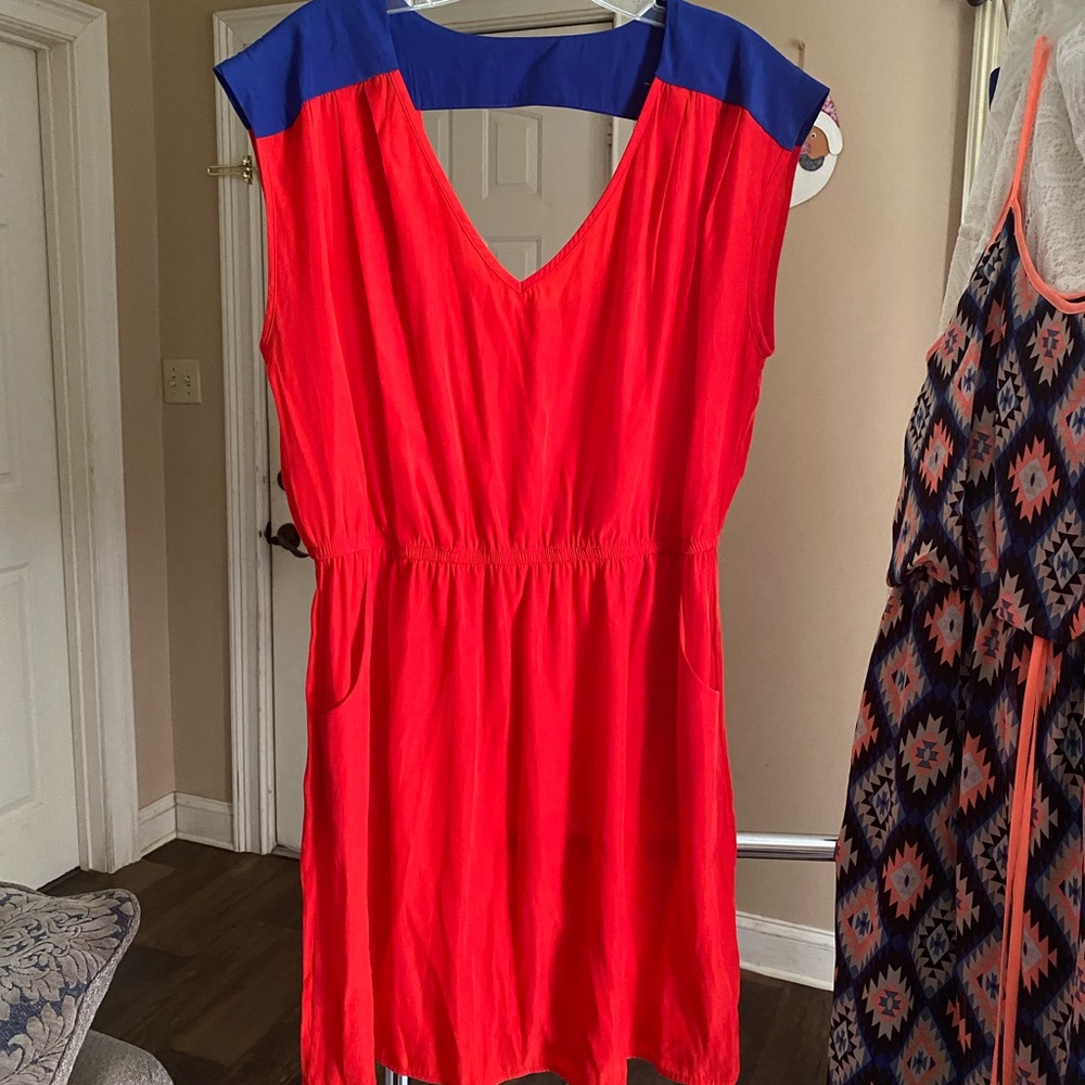 Ladies dress